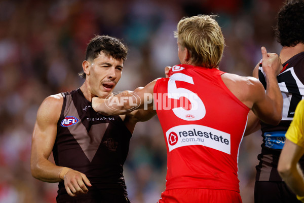 AFL 2025 Opening Round - Sydney v Hawthorn - A-57682286