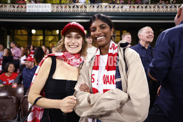 AFL 2025 Opening Round - Sydney v Hawthorn - A-57682728