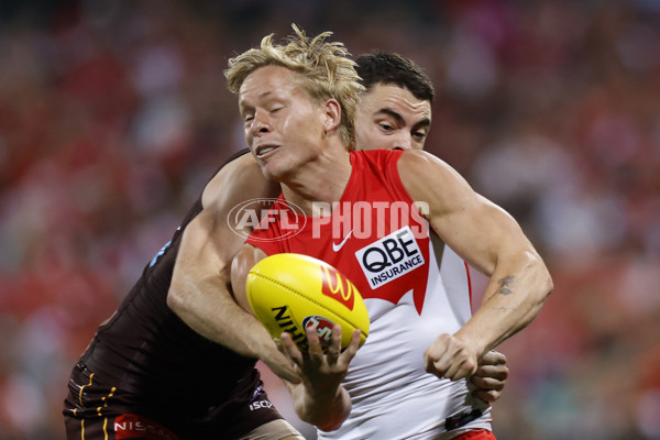 AFL 2025 Opening Round - Sydney v Hawthorn - A-57682736