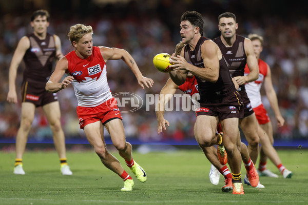 AFL 2025 Opening Round - Sydney v Hawthorn - A-57682749