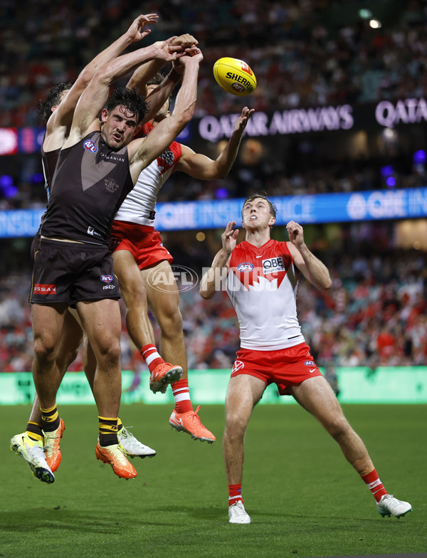AFL 2025 Opening Round - Sydney v Hawthorn - A-57685339