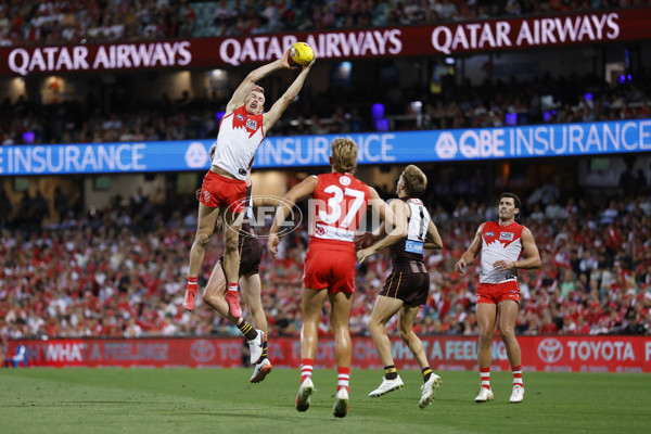 AFL 2025 Opening Round - Sydney v Hawthorn - A-57687498