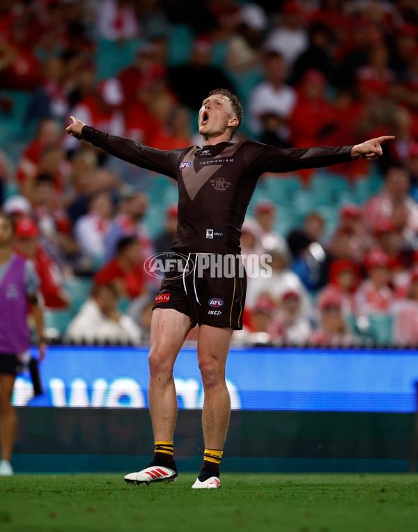 AFL 2025 Opening Round - Sydney v Hawthorn - A-57687513