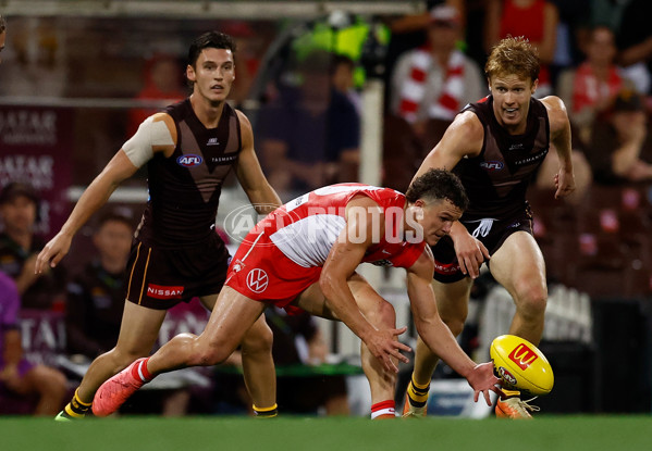 AFL 2025 Opening Round - Sydney v Hawthorn - A-57687526