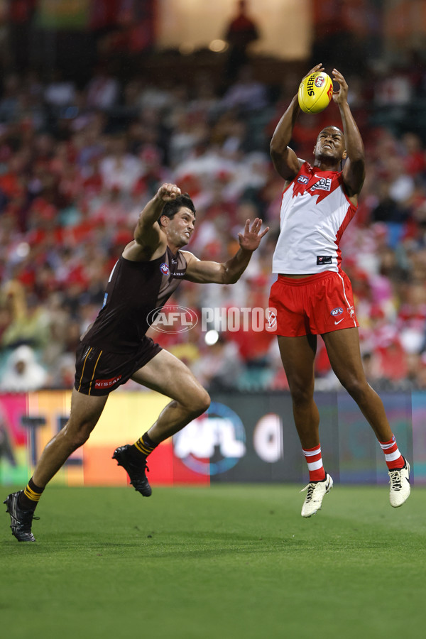 AFL 2025 Opening Round - Sydney v Hawthorn - A-57687676