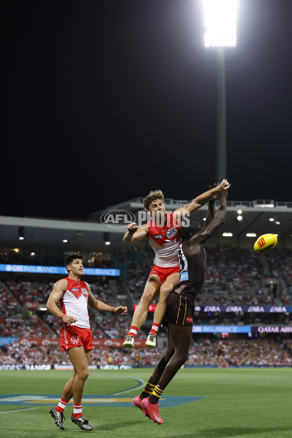 AFL 2025 Opening Round - Sydney v Hawthorn - A-57687714