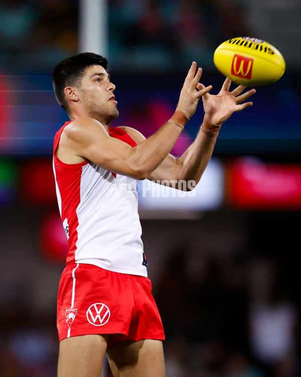 AFL 2025 Opening Round - Sydney v Hawthorn - A-57690051