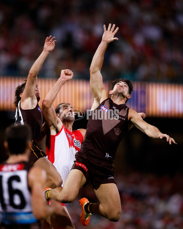 AFL 2025 Opening Round - Sydney v Hawthorn - A-57690073