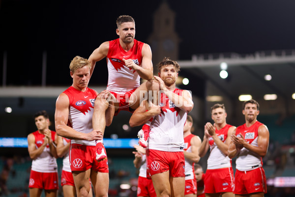 AFL 2025 Opening Round - Sydney v Hawthorn - A-57690246