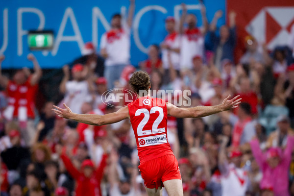 AFL 2025 Opening Round - Sydney v Hawthorn - A-57690279