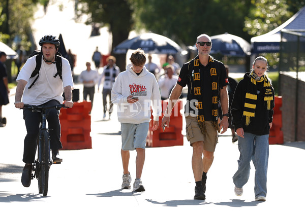 AFL 2025 Round 01 - Richmond v Carlton - A-57754265