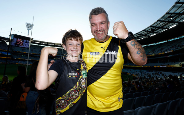 AFL 2025 Round 01 - Richmond v Carlton - A-57754861