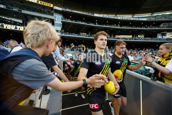 AFL 2025 Round 01 - Richmond v Carlton - A-57754880