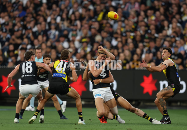 AFL 2025 Round 01 - Richmond v Carlton - A-57757703
