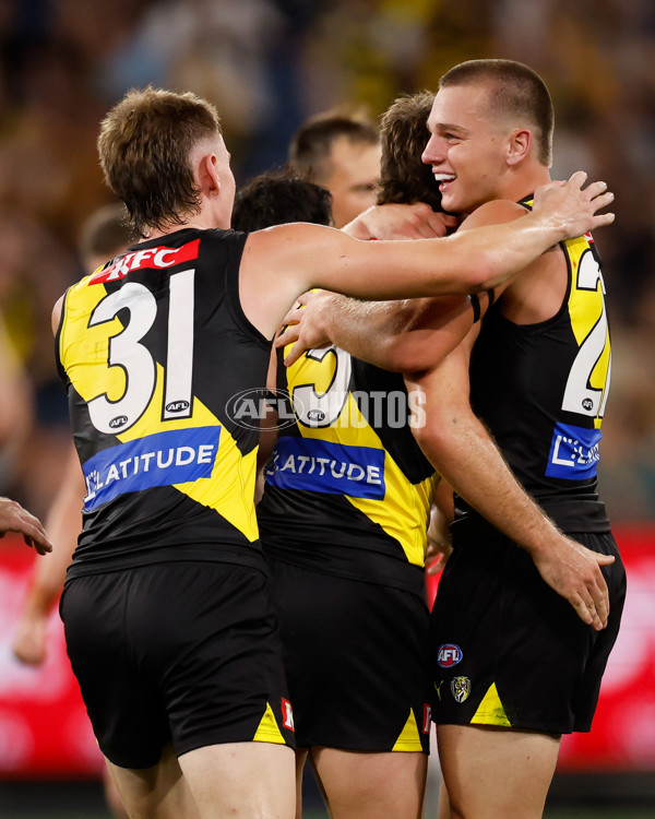 AFL 2025 Round 01 - Richmond v Carlton - A-57760832