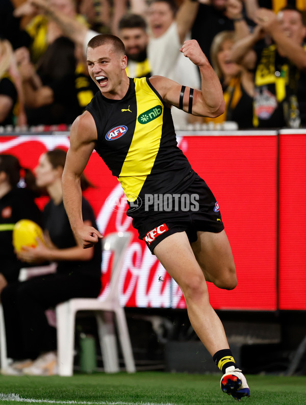 AFL 2025 Round 01 - Richmond v Carlton - A-57761852