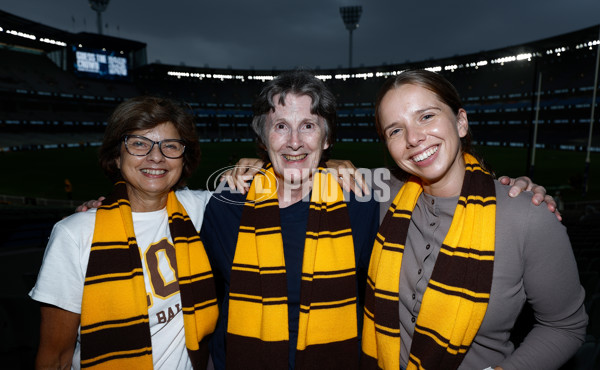 AFL 2025 Round 02 - Carlton v Hawthorn - A-57955270