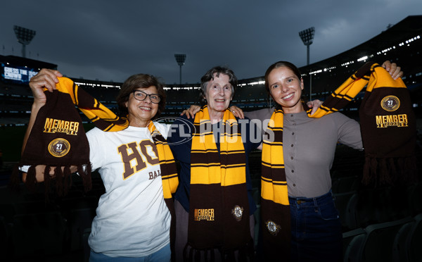 AFL 2025 Round 02 - Carlton v Hawthorn - A-57955842