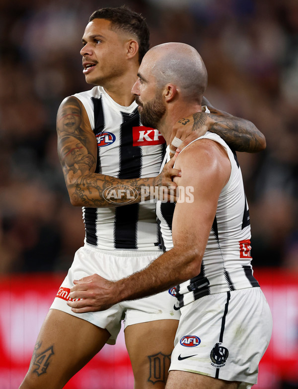 AFL 2025 Round 02 - Footscray v Collingwood - A-57987775