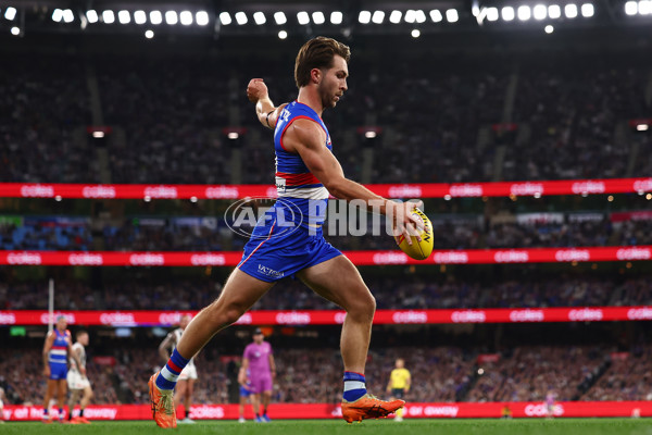 AFL 2025 Round 02 - Footscray v Collingwood - A-57987791