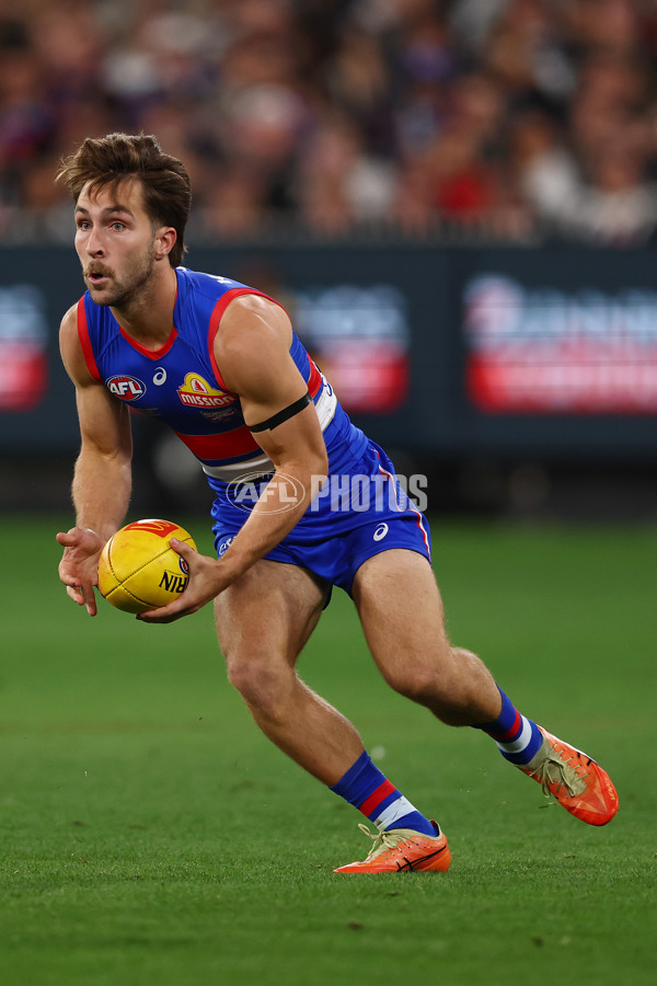 AFL 2025 Round 02 - Footscray v Collingwood - A-57988579
