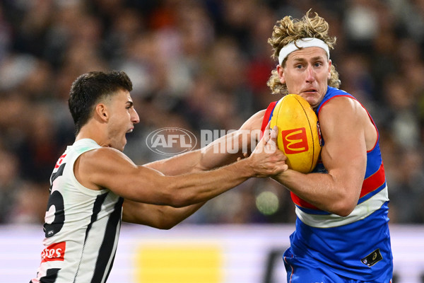 AFL 2025 Round 02 - Footscray v Collingwood - A-57991977