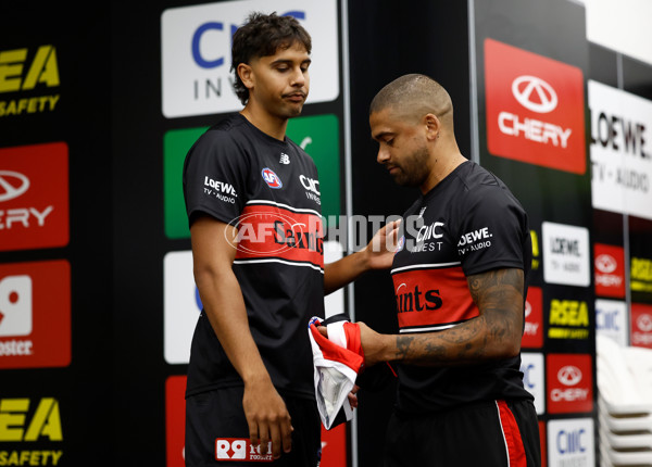 AFL 2025 Round 02 - St Kilda v Geelong - A-58015761