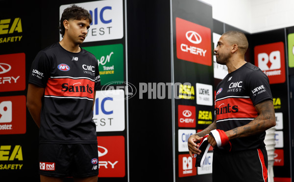 AFL 2025 Round 02 - St Kilda v Geelong - A-58016940