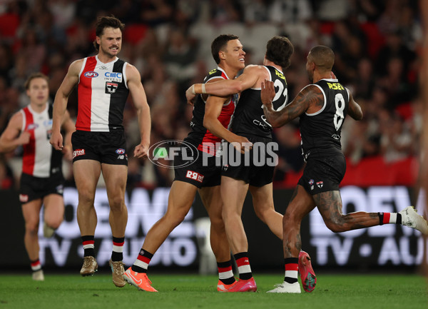 AFL 2025 Round 02 - St Kilda v Geelong - A-58021823
