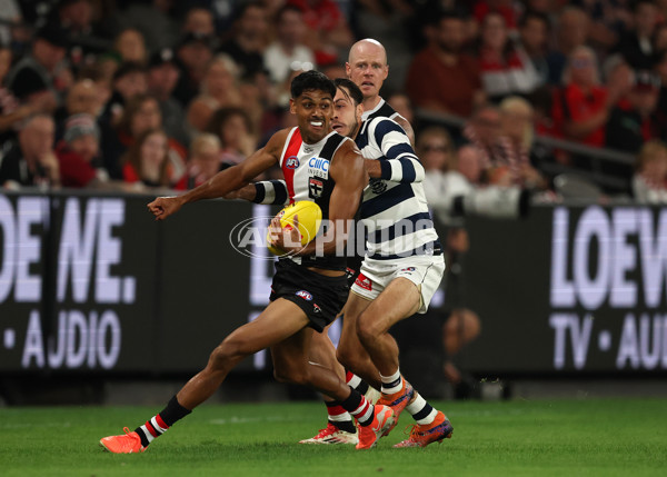 AFL 2025 Round 02 - St Kilda v Geelong - A-58023957
