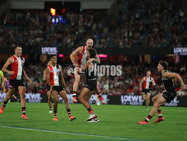 AFL 2025 Round 02 - St Kilda v Geelong - A-58026449