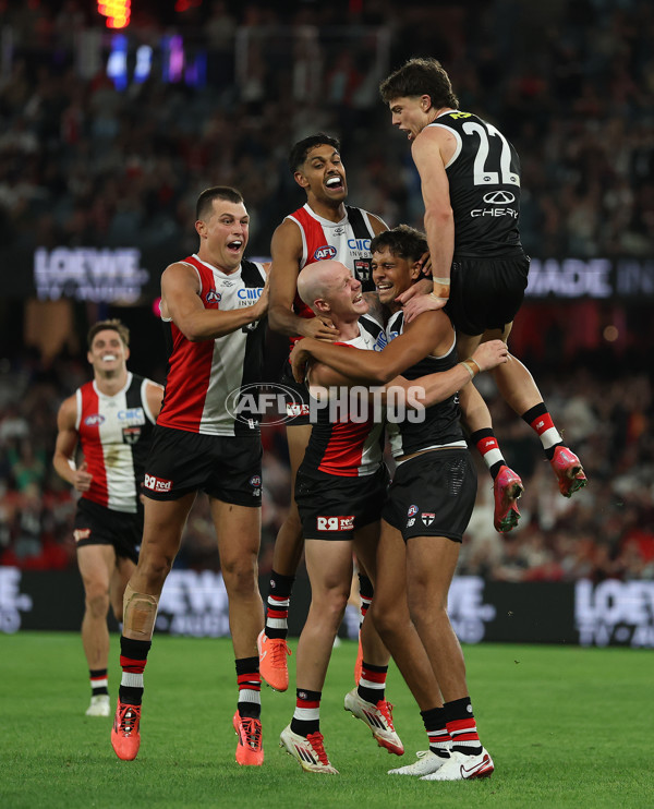 AFL 2025 Round 02 - St Kilda v Geelong - A-58026453