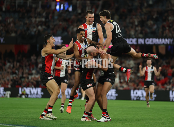AFL 2025 Round 02 - St Kilda v Geelong - A-58027236