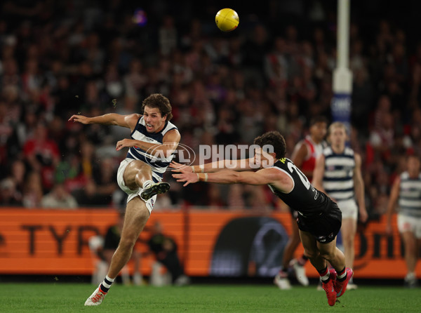 AFL 2025 Round 02 - St Kilda v Geelong - A-58027318