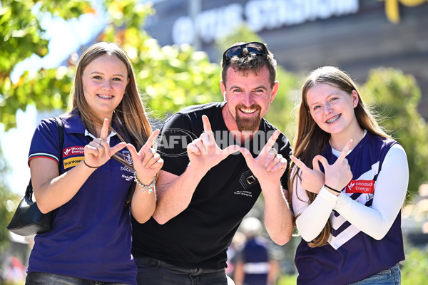 AFL 2025 Round 02 - Fremantle v Sydney - A-58048683