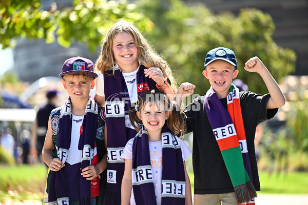 AFL 2025 Round 02 - Fremantle v Sydney - A-58048689