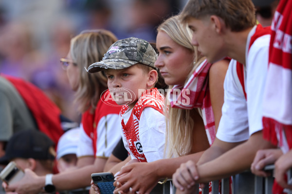 AFL 2025 Round 02 - Fremantle v Sydney - A-58050918