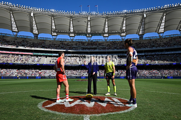 AFL 2025 Round 02 - Fremantle v Sydney - A-58052717