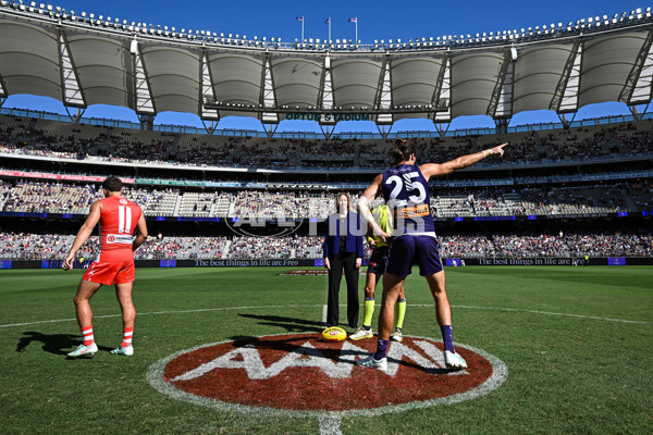 AFL 2025 Round 02 - Fremantle v Sydney - A-58052720
