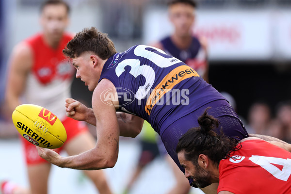 AFL 2025 Round 02 - Fremantle v Sydney - A-58053590