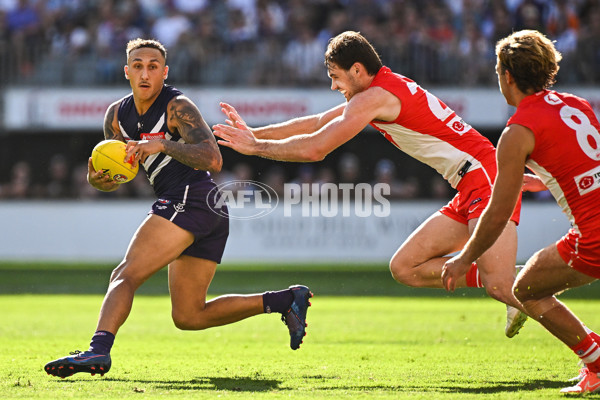 AFL 2025 Round 02 - Fremantle v Sydney - A-58056107