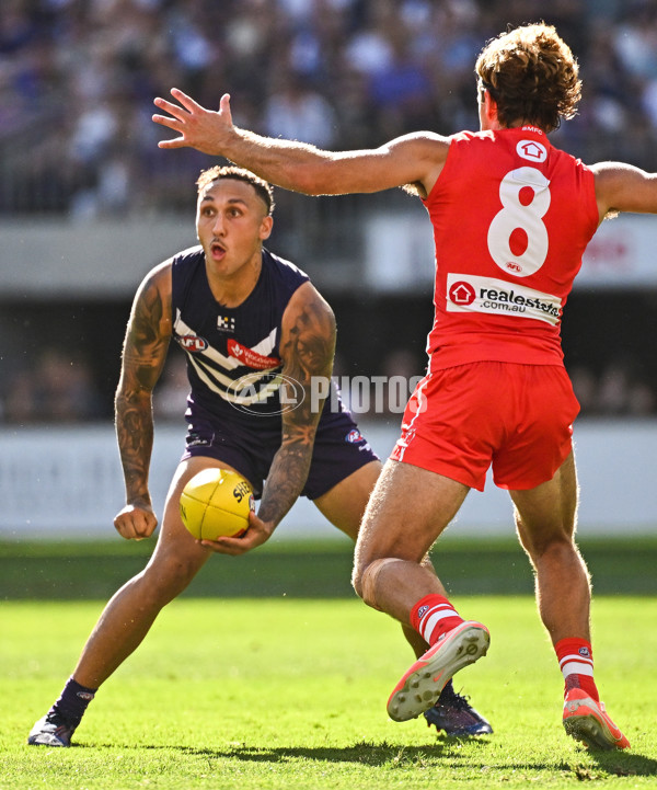 AFL 2025 Round 02 - Fremantle v Sydney - A-58056110