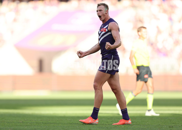 AFL 2025 Round 02 - Fremantle v Sydney - A-58060357