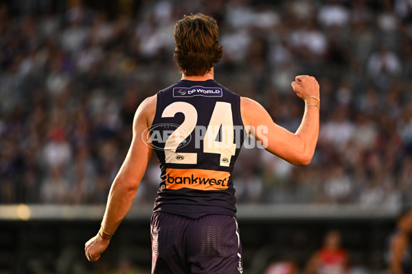 AFL 2025 Round 02 - Fremantle v Sydney - A-58060701