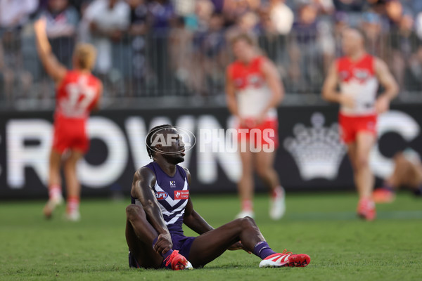 AFL 2025 Round 02 - Fremantle v Sydney - A-58060732
