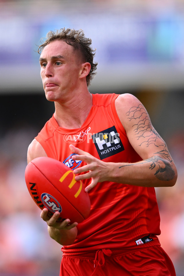 AFL 2025 Round 04 - Gold Coast v Adelaide - A-58365276