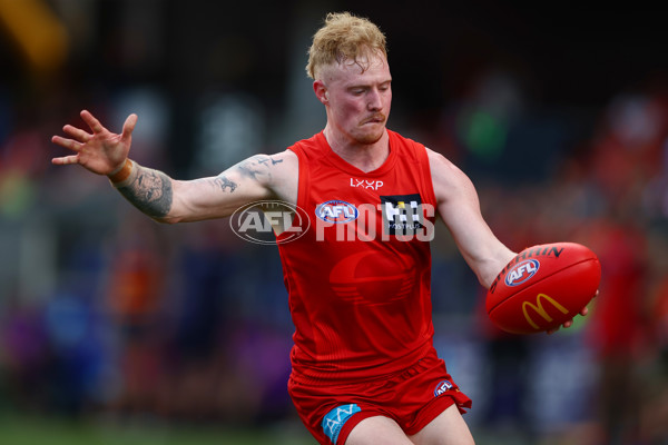 AFL 2025 Round 04 - Gold Coast v Adelaide - A-58365290