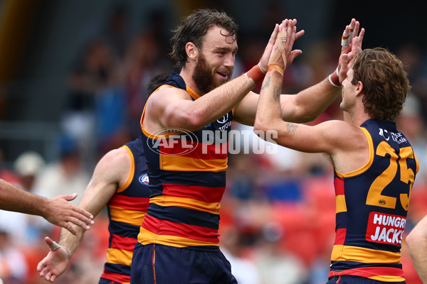 AFL 2025 Round 04 - Gold Coast v Adelaide - A-58368009