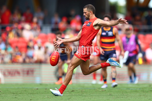 AFL 2025 Round 04 - Gold Coast v Adelaide - A-58368013