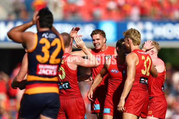 AFL 2025 Round 04 - Gold Coast v Adelaide - A-58373984